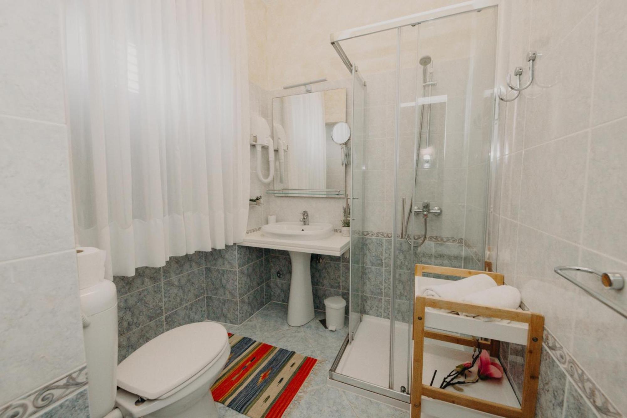 Rooms And Studios Villa Rossella 2 Rovinj Exterior foto
